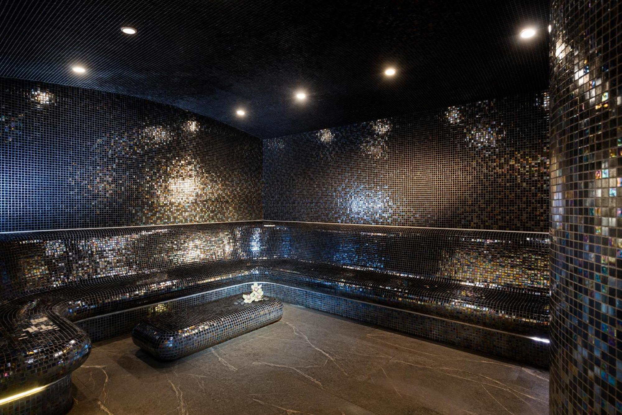 Kings' Valley Medical & Spa Hotel Kazanlŭk Dış mekan fotoğraf The interior of the spa